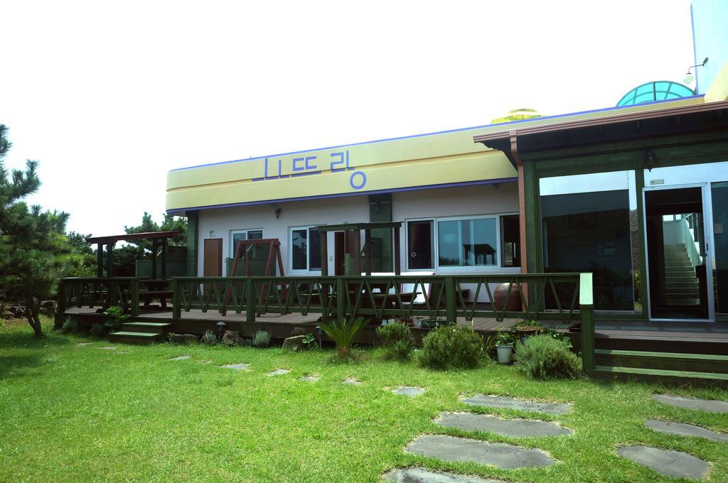 Nattrang Pension Jeju Esterno foto